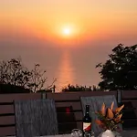 Дом отдыха Sunset House Атанион