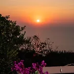 Holiday home Sunset House *