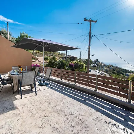 Semesterbostad Sunset House Athánion